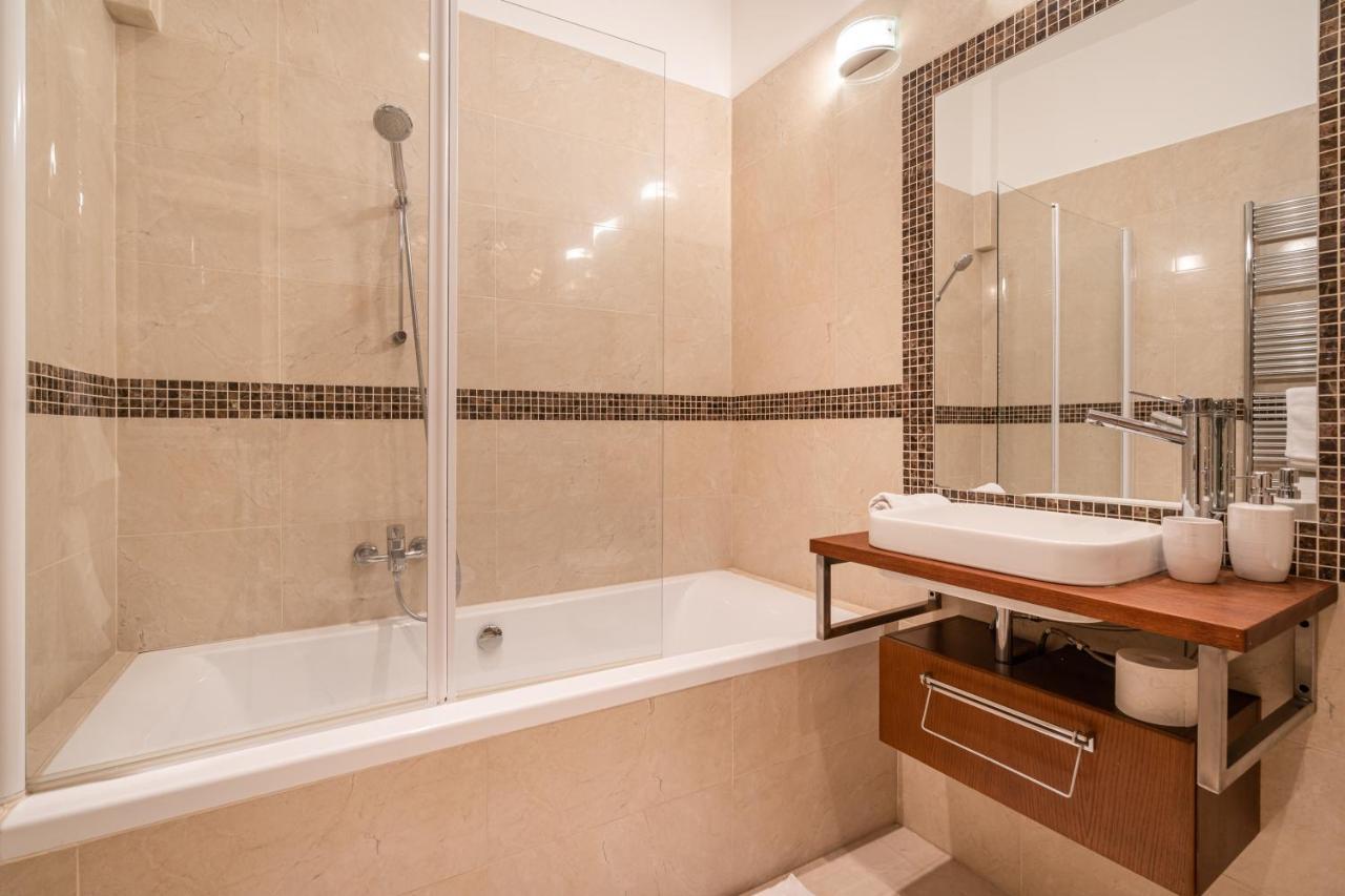 Breathless View Parliament 2 Luxury Suites With Terrace Free Parking Reservation Needed Βουδαπέστη Εξωτερικό φωτογραφία